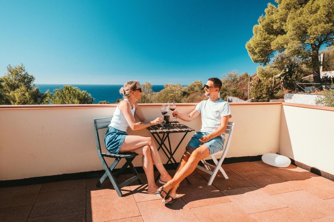 Villa Bella Salmagi - Surya Sardinia Holidays & Yoga Capitana Eksteriør bilde