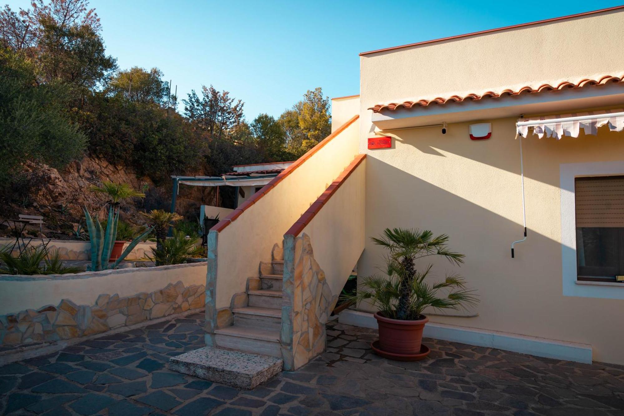 Villa Bella Salmagi - Surya Sardinia Holidays & Yoga Capitana Eksteriør bilde