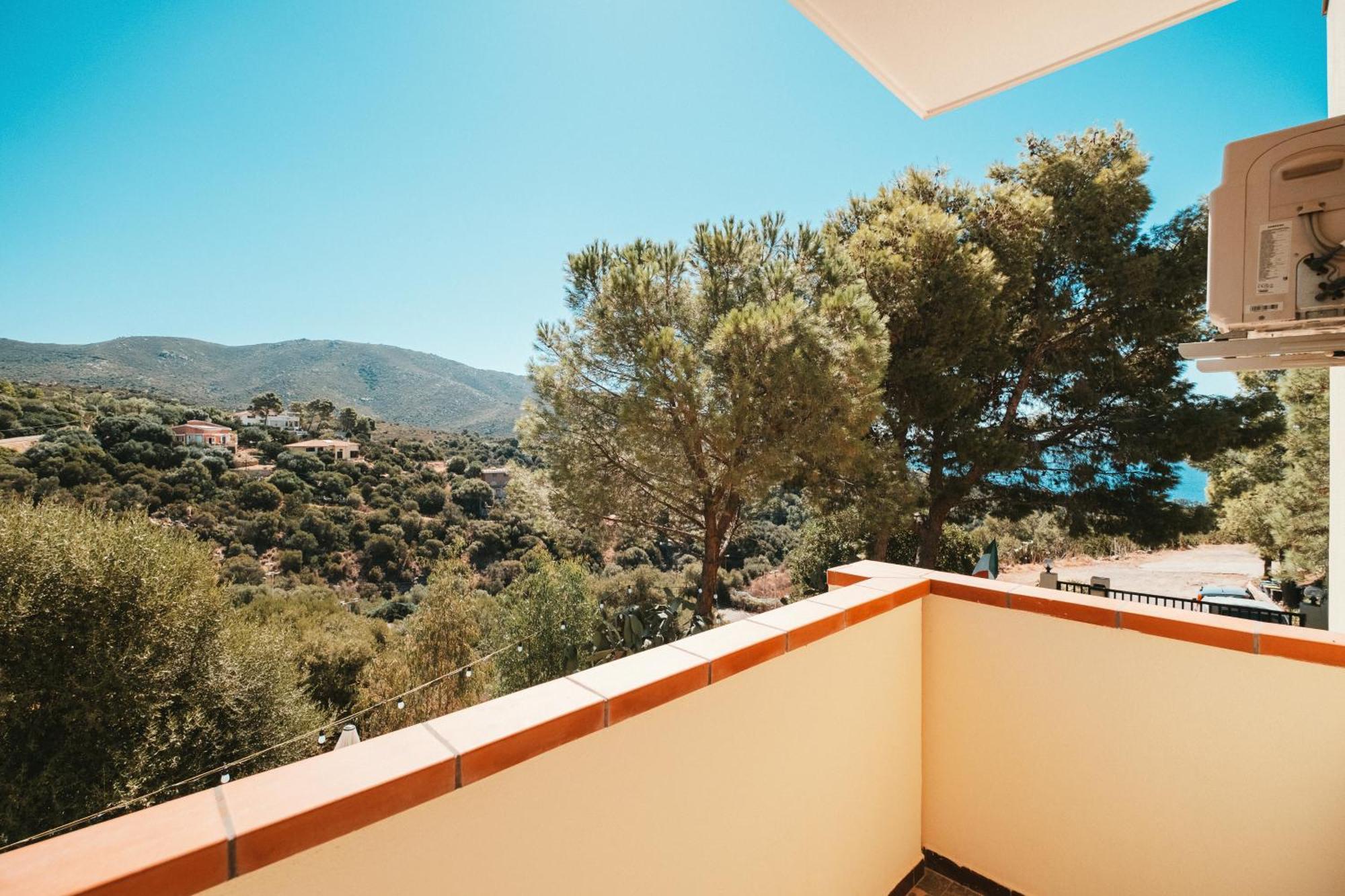 Villa Bella Salmagi - Surya Sardinia Holidays & Yoga Capitana Eksteriør bilde